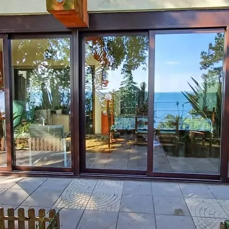 Brezza Marina - In Fronte Mare Holiday home