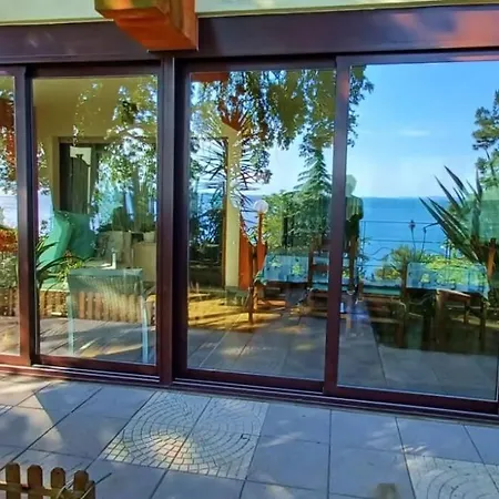 Brezza Marina - In Fronte Mare Trieste